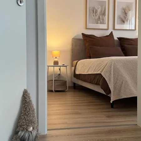 Modernes 2-zi Mit Terrasse Und Garten 德累斯顿