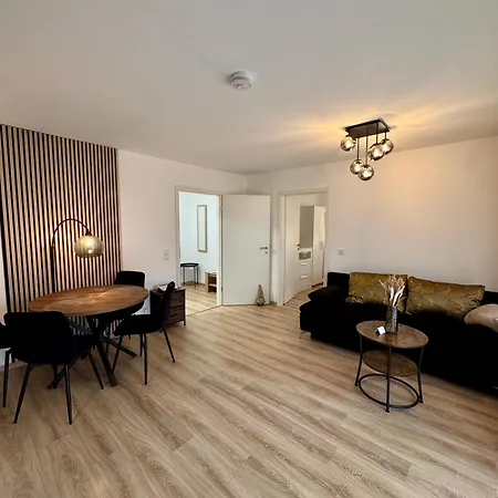 Apartamento Modernes 2-zi Mit Terrasse Und Garten *