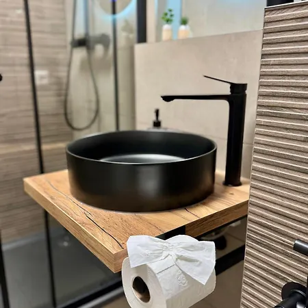 Modernes 2-zi Mit Terrasse Und Garten ドレスデン