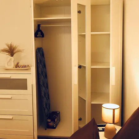 Modernes 2-zi Mit Terrasse Und Garten * דרזדן