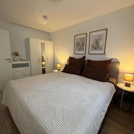 Modernes 2-zi Mit Terrasse Und Garten Δρέσδη