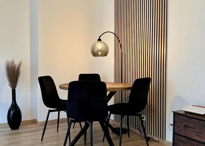 Modernes 2-zi Mit Terrasse Und Garten Διαμέρισμα