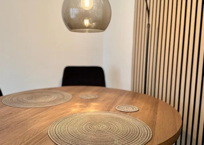 Modernes 2-zi Mit Terrasse Und Garten Δρέσδη