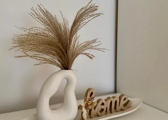 Modernes 2-zi Mit Terrasse Und Garten *