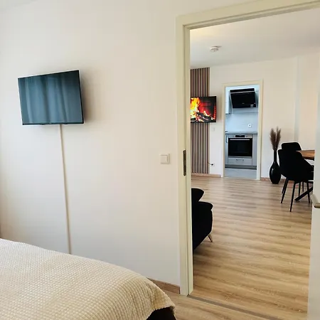 Modernes 2-zi Mit Terrasse Und Garten Appartamento Dresda