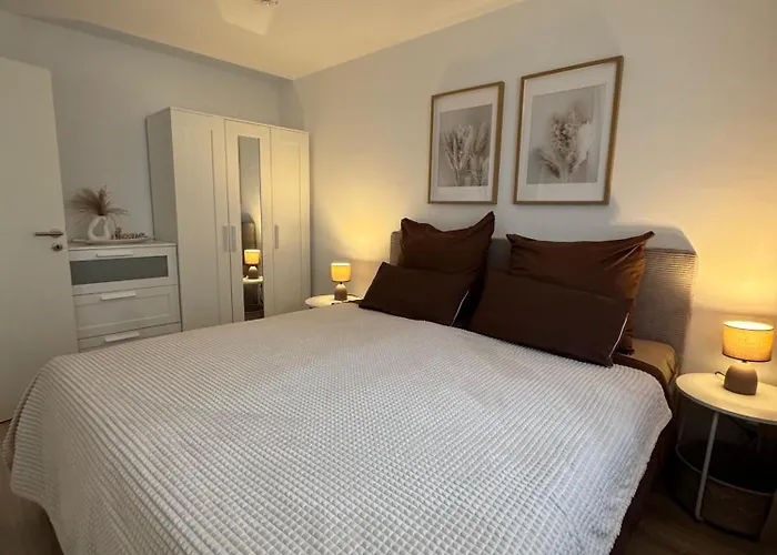 Modernes 2-zi Mit Terrasse Und Garten Drezno